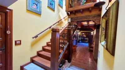 House on Calle Cuevas de Altamira, No. 201 photo 26