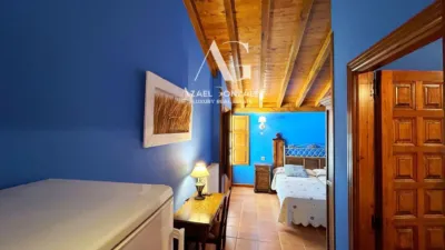 House on Calle Cuevas de Altamira, No. 201 photo 66