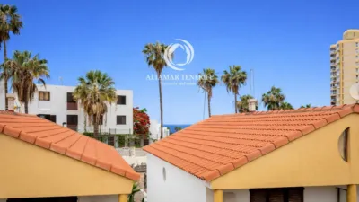 Apartment in Arona photo 2
