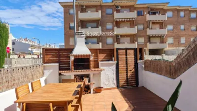 Terraced house on Carrer d'El Vendrell photo 2