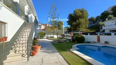 Chalet on Carrer de la Torre dels Escipions photo 4