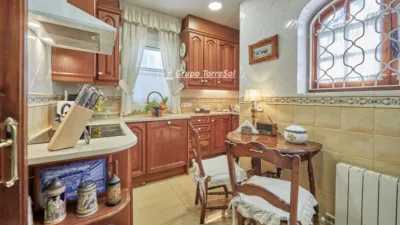 Townhouse for sale in Carrer d'Alorda Park photo 32