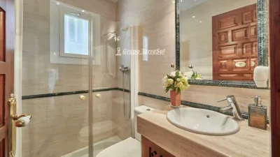 Townhouse for sale in Carrer d'Alorda Park photo 37