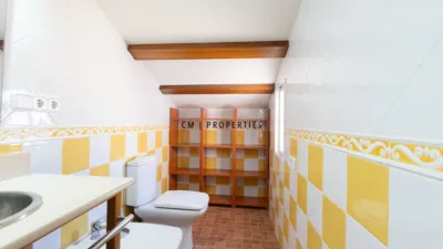 Chalet en alquiler en Carrer de Juan Vilar Arenes, Alameda Parc (Manises) de 1.700 €<span>/mes</span>