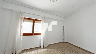 Flat for sale on Calle Hermano Martín Salvador photo 4
