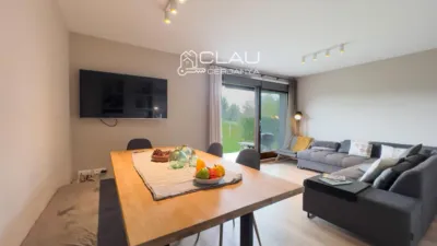 Piso en venta en Calle Rue de La Gare, Número 2, Sainte-Léocadie de 330.000 €