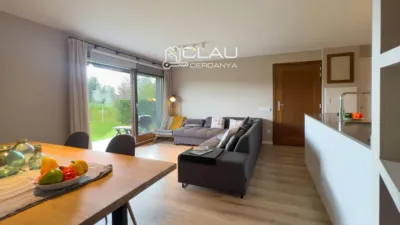 Piso en venta en Calle Rue de La Gare, Número 2, Sainte-Léocadie de 330.000 €