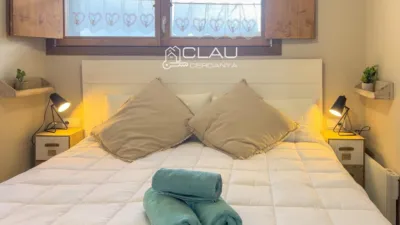 Piso en venta en Calle Rue de La Gare, Número 2, Sainte-Léocadie de 330.000 €