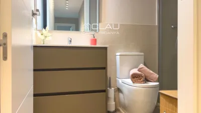Piso en venta en Calle Rue de La Gare, Número 2, Sainte-Léocadie de 330.000 €