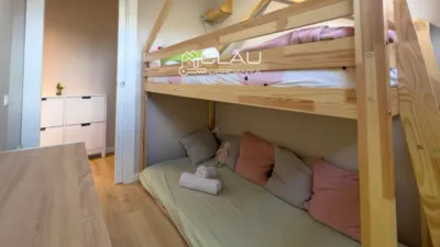 Piso en venta en Calle Rue de La Gare, Número 2, Sainte-Léocadie de 330.000 €
