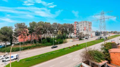 Chalet on Avinguda de l'Electricitat photo 25