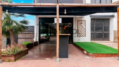 Chalet on Avinguda de l'Electricitat photo 5