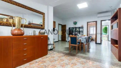 Chalet on Avinguda de l'Electricitat photo 69