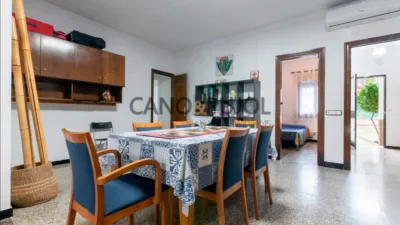 Chalet on Avinguda de l'Electricitat photo 70