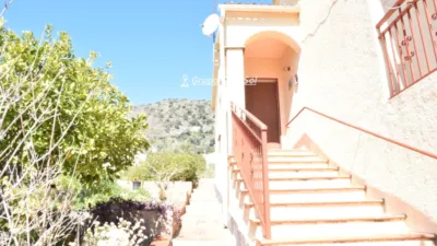 Chalet on Carrer de l'Assutzena photo 10