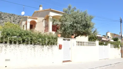 Chalet on Carrer de l'Assutzena photo 6