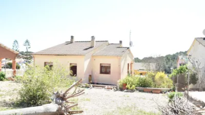 Chalet on Carrer de l'Assutzena photo 9