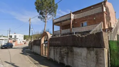 Chalet on Santa Coloma Farners Street (Ago photo 5