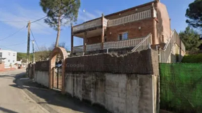 Chalet on Santa Coloma Farners Street (Ago photo 6