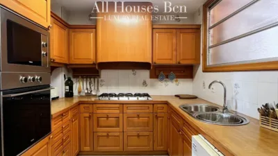 Penthouse on Carrer de Santaló photo 17