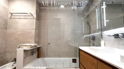 Penthouse on Carrer de Santaló photo 31