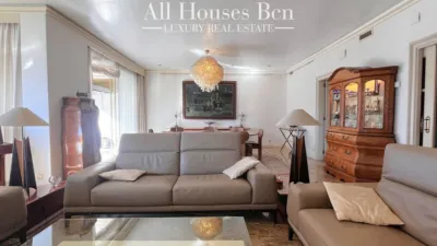 Penthouse on Carrer de Santaló photo 3