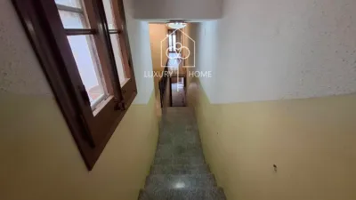 House in Centre photo 12