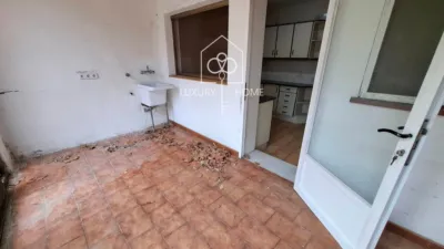 House in Centre photo 19