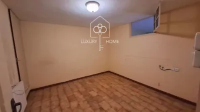 House in Centre photo 27