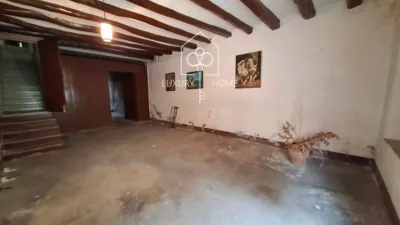 House in Centre photo 31