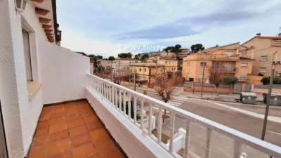 Terraced house on Avinguda d'Espanya photo 26
