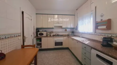 Chalet on Avinguda de Santa Maria de Montserrat photo 45
