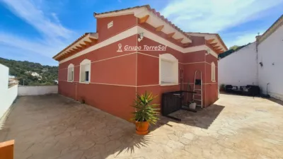 Chalet on Avinguda dels Jardins photo 6