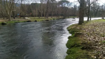 House for sale in Leiro, Ribadavia, Province of Ourense. Beautiful Galician stone house to restore, with 700 square meters of land, located just 90 meters from the Leiro reservoir, lakeside walkway, hiking trail, and campsite. A very pleasant area in a village with all amenities, just 20 minutes from Ourense city, which is also home to a famous thermal spa. For more information or to arrange a viewing, please contact Delmiro on [phone number] or visit our office at Av. Camelias 52, Ground Floor, Vigo. photo 5