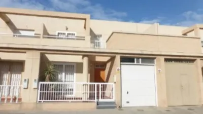 Terraced house on Calle Bergantin (B) photo 2