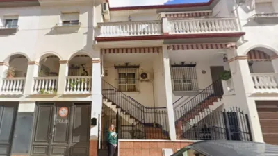 Terraced house on Profesora Isabel Garcia Street photo 5