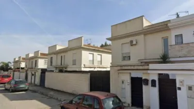 Terraced house on Europa Street photo 4