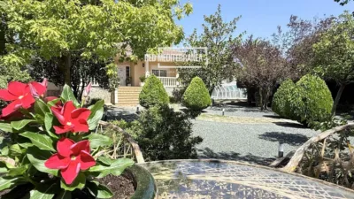 Chalet on Carrer dels Pins photo 18