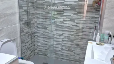 Apartment on Carrer de Joan Maragall photo 11