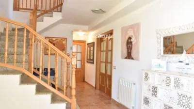 Chalet on Carrer del Doctor Emile Roux photo 11