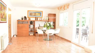 Chalet on Carrer del Doctor Emile Roux photo 19