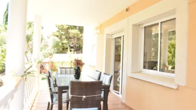 Chalet on Carrer del Doctor Emile Roux photo 22