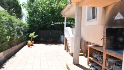 Chalet on Carrer del Doctor Emile Roux photo 71