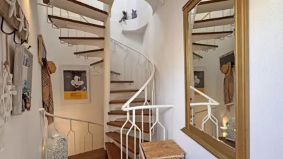 Attic in Carrer del Puig photo 3