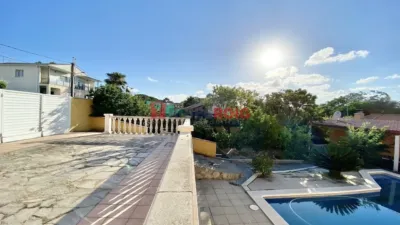 Chalet on Carrer del Montseny photo 12