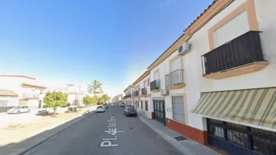 House on Las Flores Street photo 4