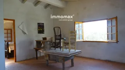 Rustic finca on Calle Barrasanes photo 13