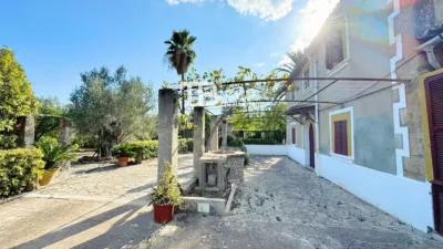 House on D’Esporlas Street photo 12