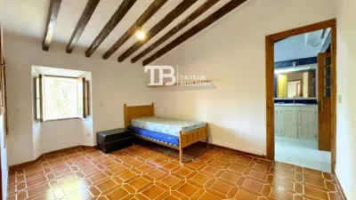 House on D’Esporlas Street photo 25