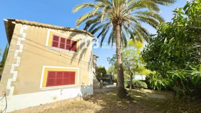 House on D’Esporlas Street photo 3